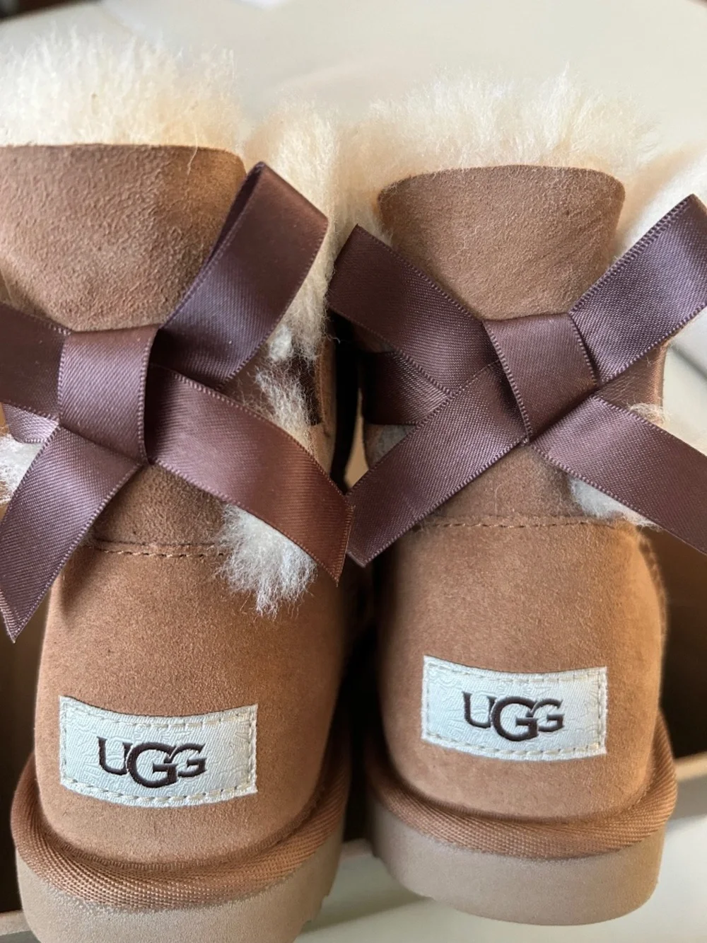 UGG Mini Bailey Bow boots(NWT)